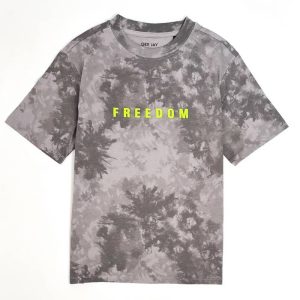 تیشرت بچه گانه پسرانه طرح ابر و باد